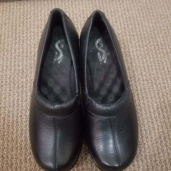 Softwalk Morgan Woman's Wedge 7.5M - Picture 1 of 2